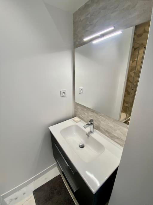 Superbe Appartement Hyper Centre 4 Personnes Βαλένς Εξωτερικό φωτογραφία